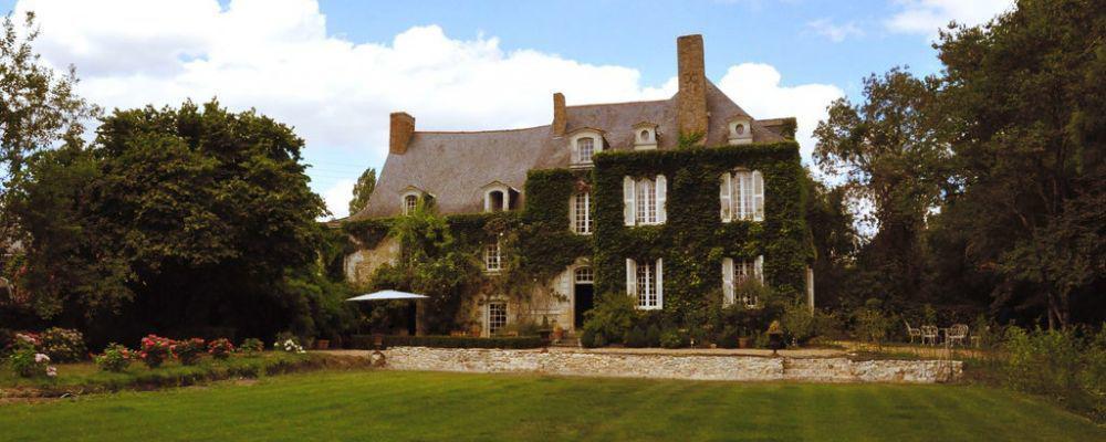 La Marronniere Hotel Cheffes-sur-Sarthe Exterior photo